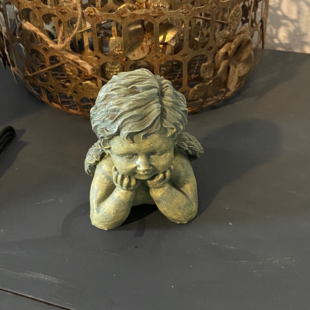 Cherub decor